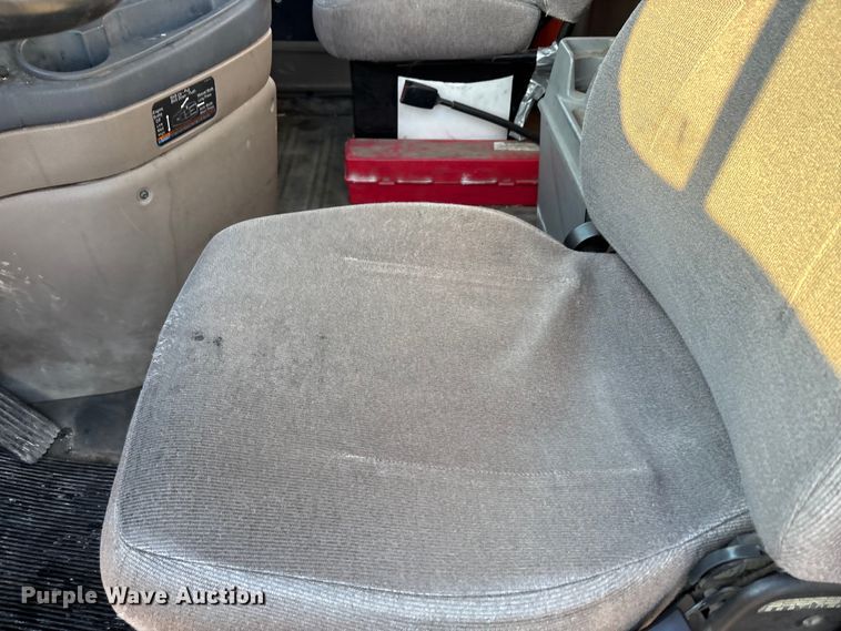 image for item FG1143 2017 Freightliner Cascadia 125 semi truck