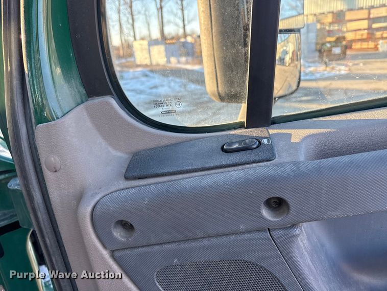 image for item FG1143 2017 Freightliner Cascadia 125 semi truck