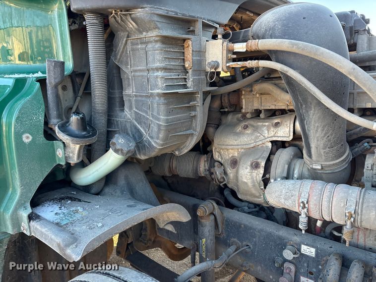 image for item FG1143 2017 Freightliner Cascadia 125 semi truck