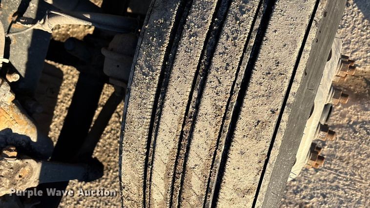 image for item FG1143 2017 Freightliner Cascadia 125 semi truck