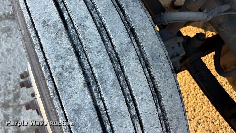 image for item FG1143 2017 Freightliner Cascadia 125 semi truck