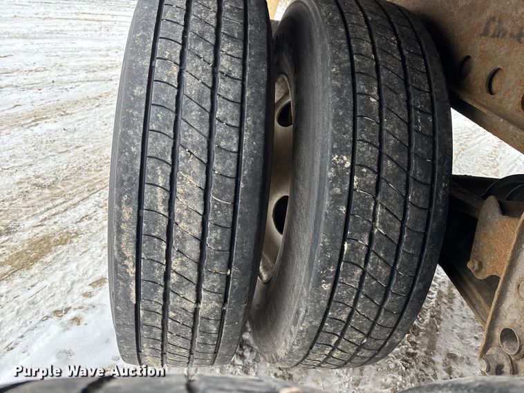 image for item FG1144 2014 Wabash DVCVHPC dry van trailer