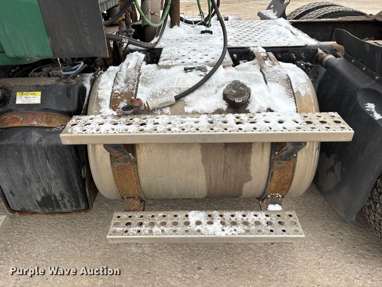 image for item FG1145 2017 Freightliner Cascadia 125 semi truck