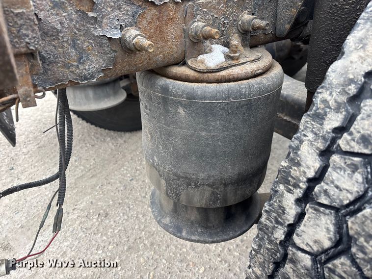 image for item FG1145 2017 Freightliner Cascadia 125 semi truck