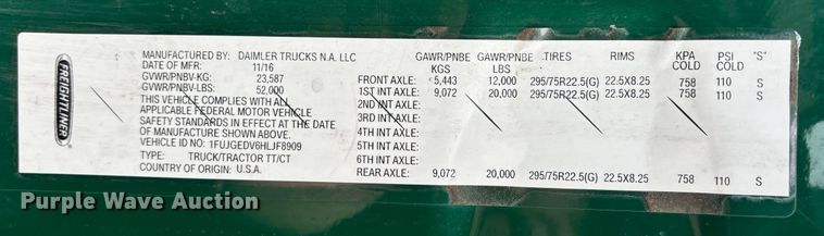 image for item FG1145 2017 Freightliner Cascadia 125 semi truck