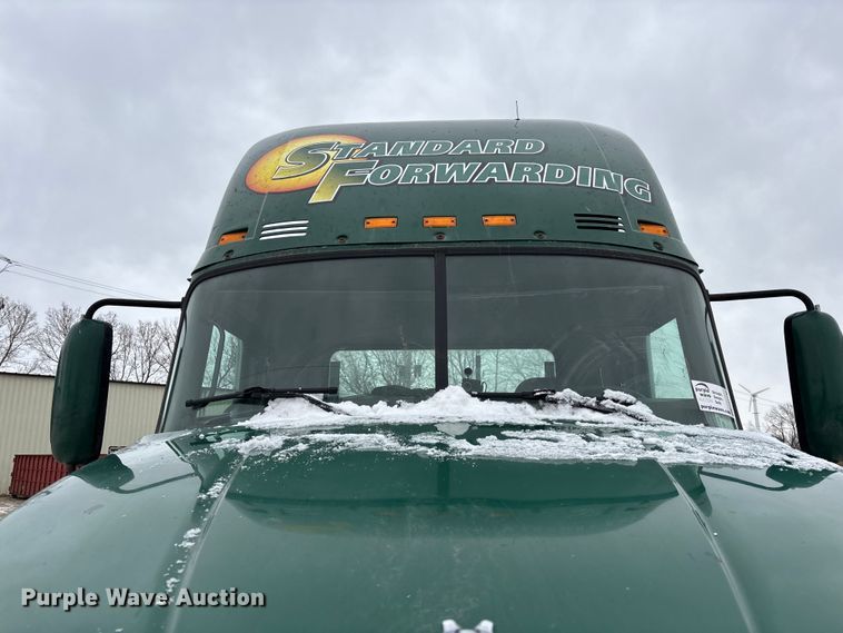 image for item FG1146 2016 Mack CXU613 semi truck