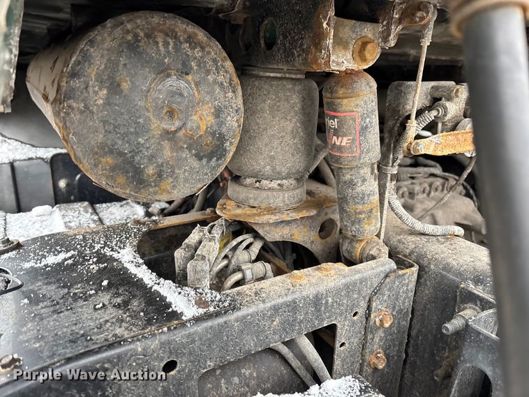 image for item FG1146 2016 Mack CXU613 semi truck