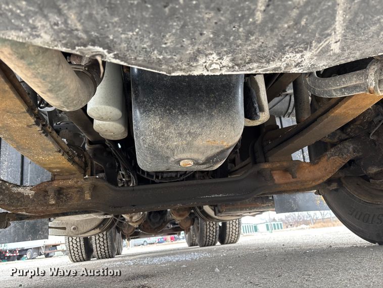 image for item FG1146 2016 Mack CXU613 semi truck