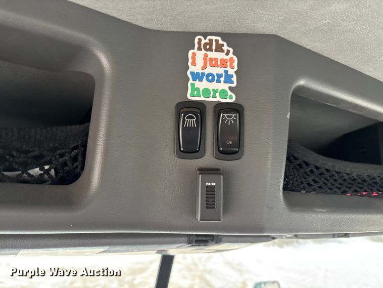 image for item FG1146 2016 Mack CXU613 semi truck