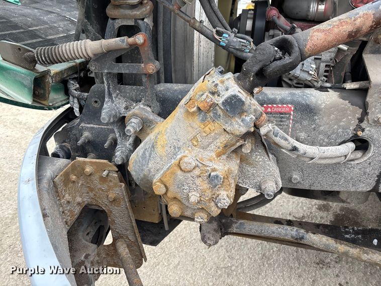 image for item FG1146 2016 Mack CXU613 semi truck