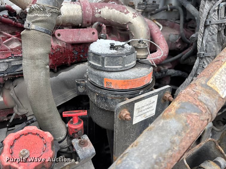 image for item FG1146 2016 Mack CXU613 semi truck