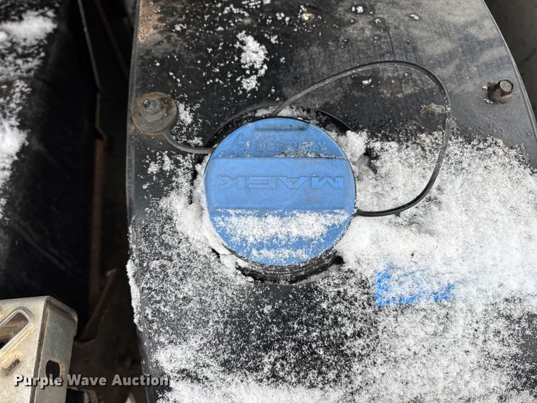 image for item FG1146 2016 Mack CXU613 semi truck