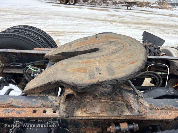 image for item FG1147 2017 Freightliner Cascadia 125 semi truck