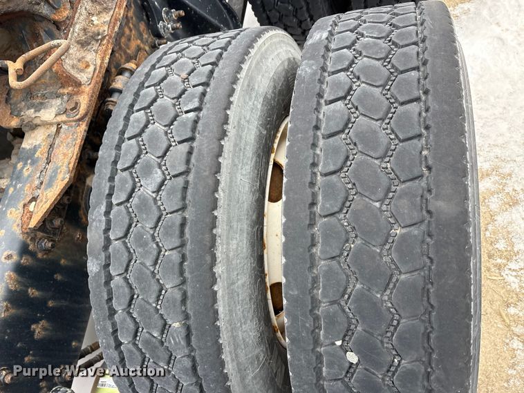 image for item FG1147 2017 Freightliner Cascadia 125 semi truck