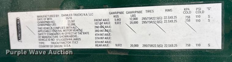 image for item FG1147 2017 Freightliner Cascadia 125 semi truck