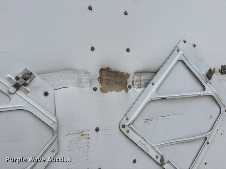 image for item FG1148 2013 Strick dry van trailer