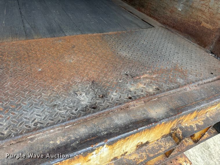 image for item FG1148 2013 Strick dry van trailer