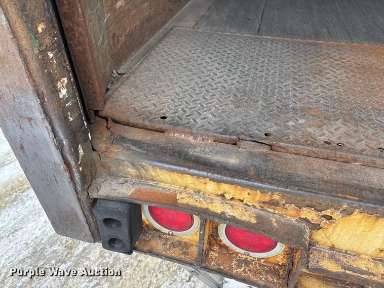 image for item FG1148 2013 Strick dry van trailer