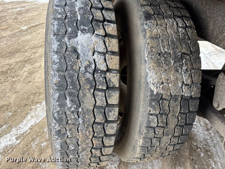 image for item FG1148 2013 Strick dry van trailer