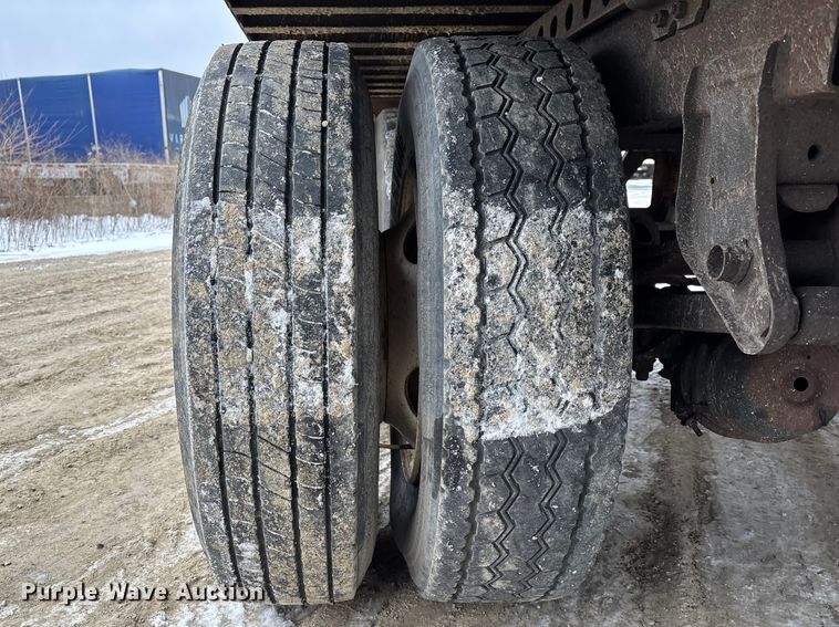 image for item FG1148 2013 Strick dry van trailer