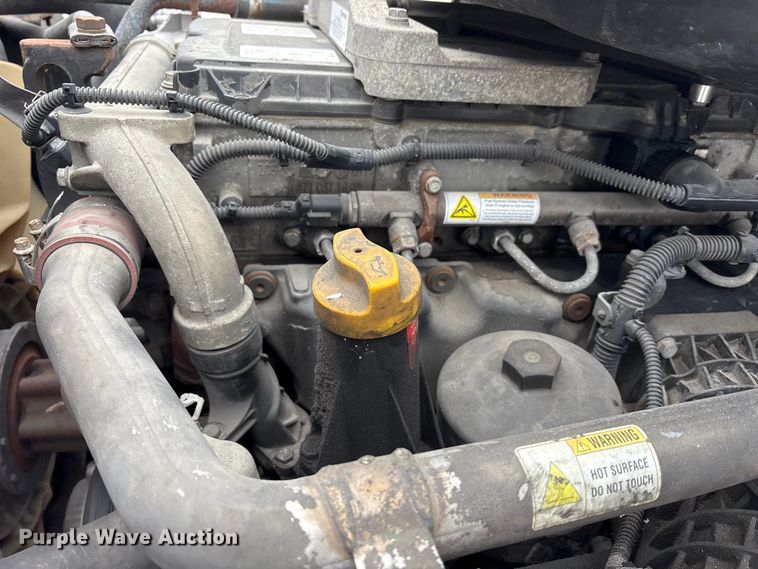 image for item FK1207 2017 Freightliner Cascadia 125 semi truck