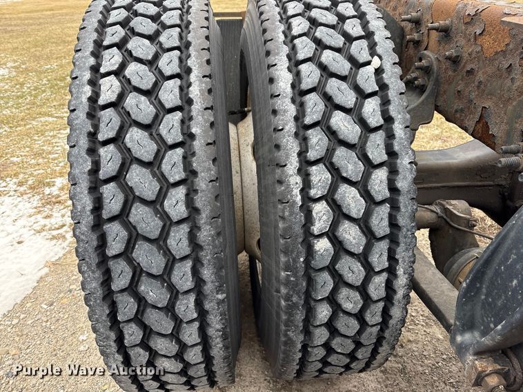 image for item FK1207 2017 Freightliner Cascadia 125 semi truck