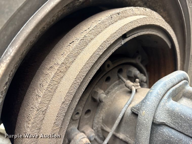 image for item FK1207 2017 Freightliner Cascadia 125 semi truck