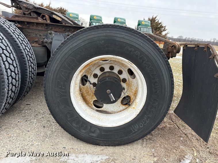 image for item FK1207 2017 Freightliner Cascadia 125 semi truck