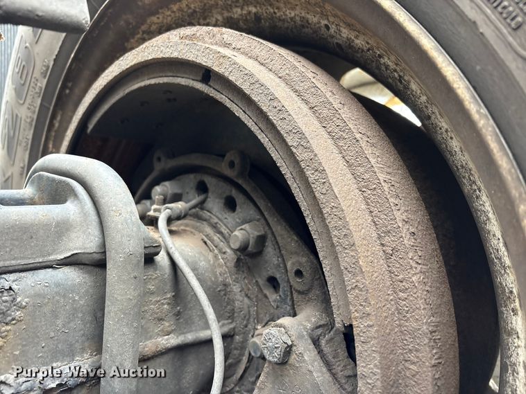 image for item FK1207 2017 Freightliner Cascadia 125 semi truck