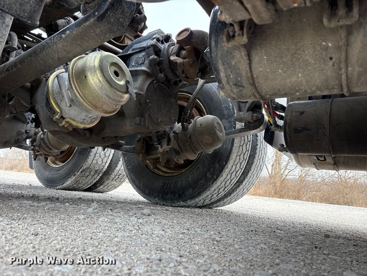 image for item FK1208 2017 Freightliner Cascadia 125 semi truck