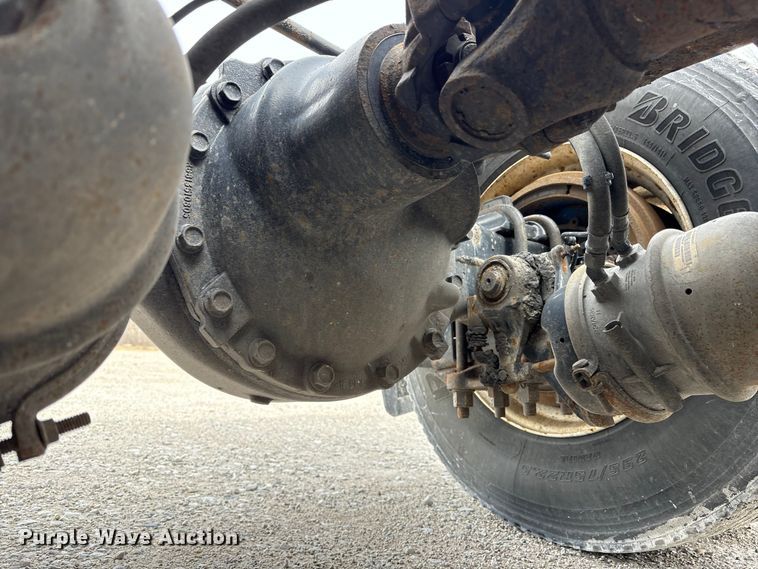 image for item FK1208 2017 Freightliner Cascadia 125 semi truck