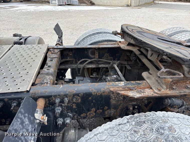 image for item FK1208 2017 Freightliner Cascadia 125 semi truck