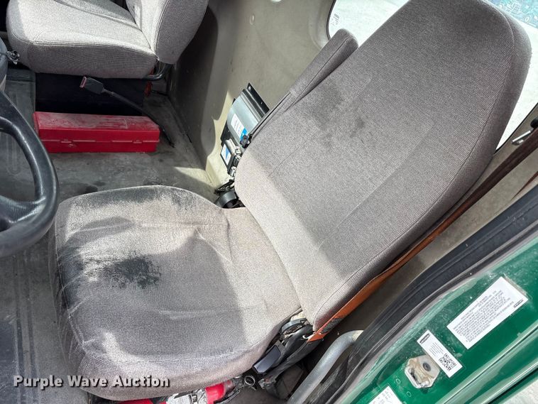 image for item FK1208 2017 Freightliner Cascadia 125 semi truck