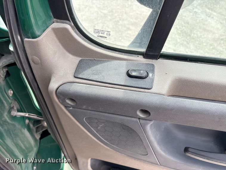 image for item FK1208 2017 Freightliner Cascadia 125 semi truck