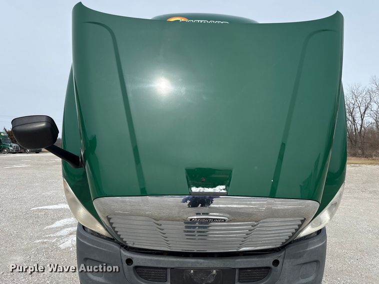 image for item FK1208 2017 Freightliner Cascadia 125 semi truck
