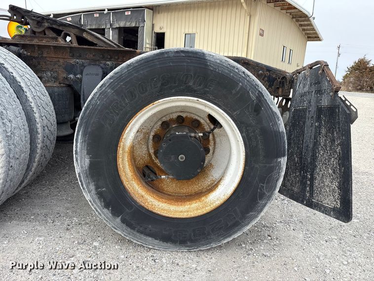 image for item FK1208 2017 Freightliner Cascadia 125 semi truck