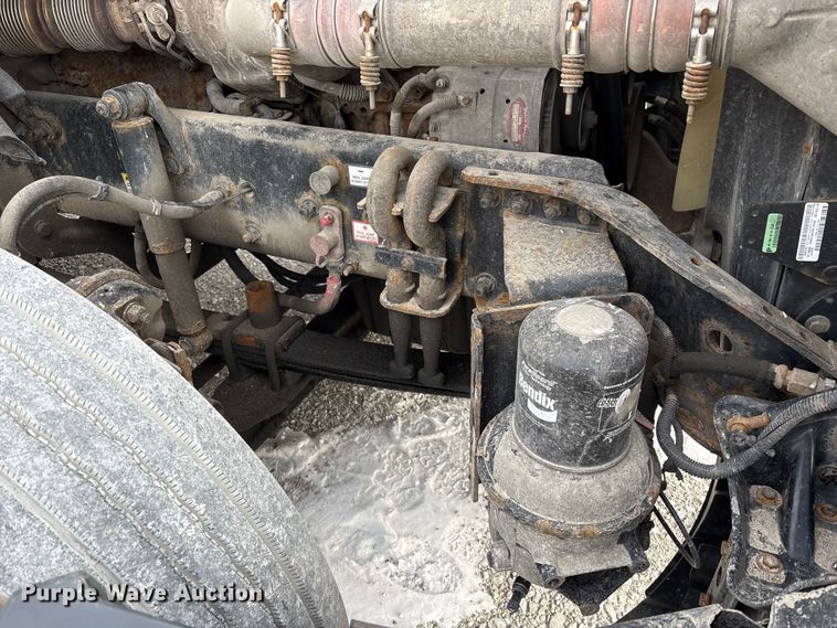 image for item FK1209 2017 Freightliner Cascadia 125 semi truck