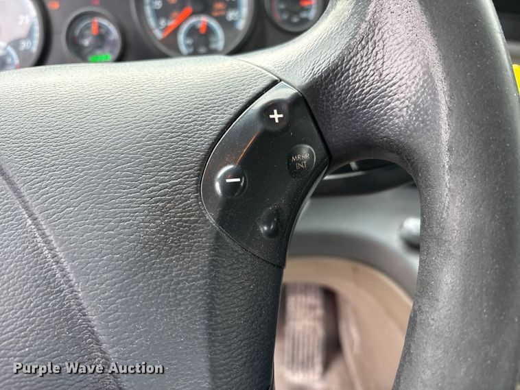 image for item FK1209 2017 Freightliner Cascadia 125 semi truck