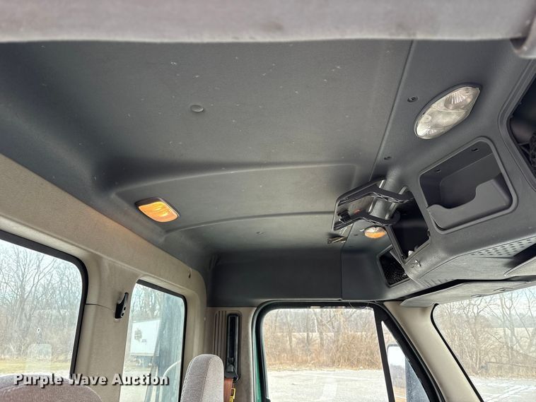 image for item FK1209 2017 Freightliner Cascadia 125 semi truck