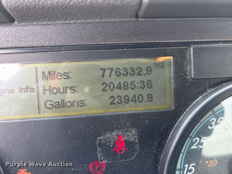 image for item FK1209 2017 Freightliner Cascadia 125 semi truck