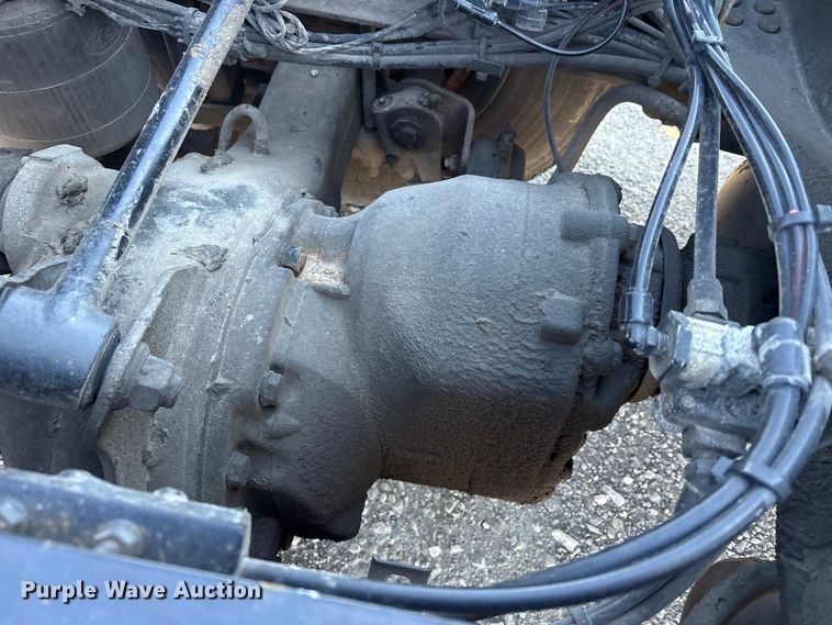 image for item FK1210 2016 Mack CXU semi truck