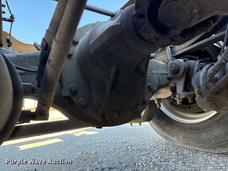 image for item FK1210 2016 Mack CXU semi truck