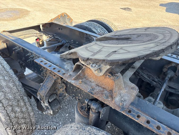 image for item FK1210 2016 Mack CXU semi truck