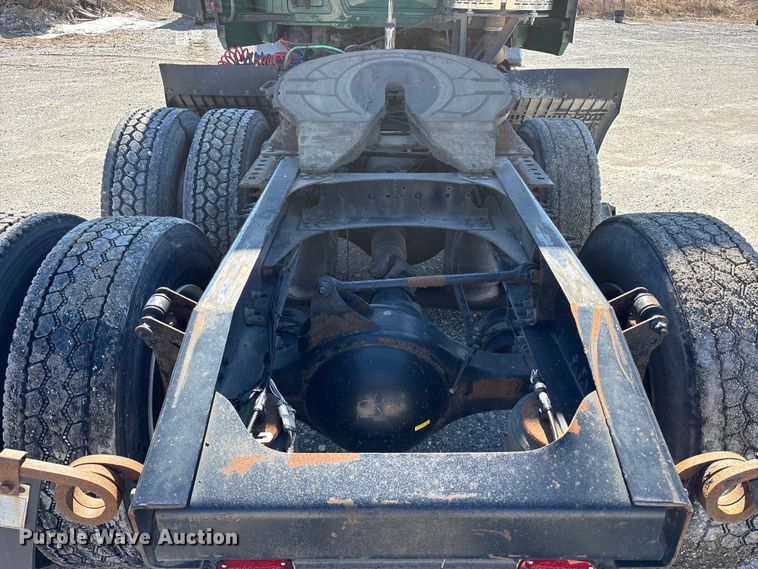 image for item FK1210 2016 Mack CXU semi truck