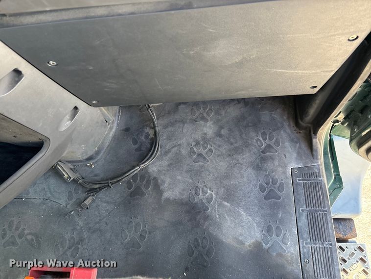 image for item FK1210 2016 Mack CXU semi truck