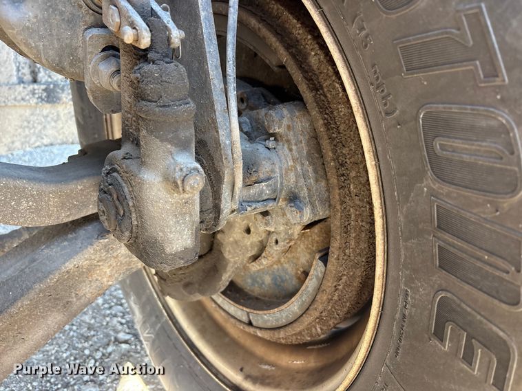 image for item FK1210 2016 Mack CXU semi truck