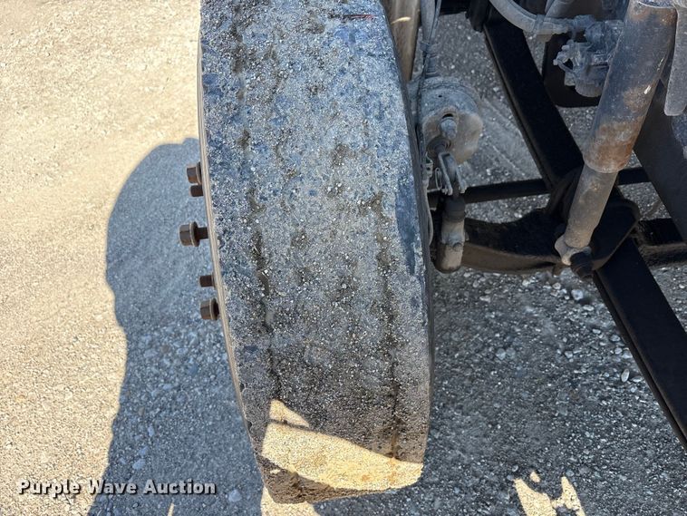 image for item FK1210 2016 Mack CXU semi truck