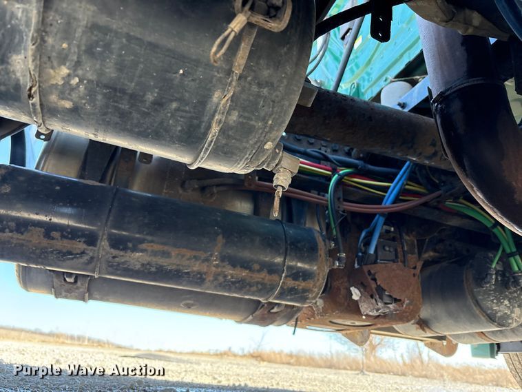 image for item FK1211 2017 Freightliner Cascadia 125 semi truck