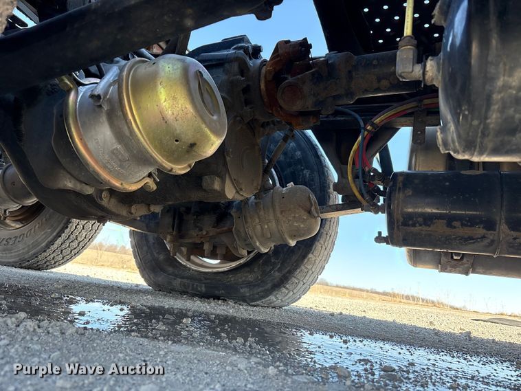 image for item FK1211 2017 Freightliner Cascadia 125 semi truck