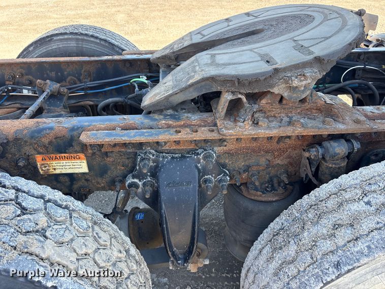 image for item FK1211 2017 Freightliner Cascadia 125 semi truck